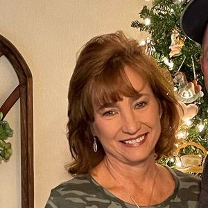 Meet your Posher, Denise